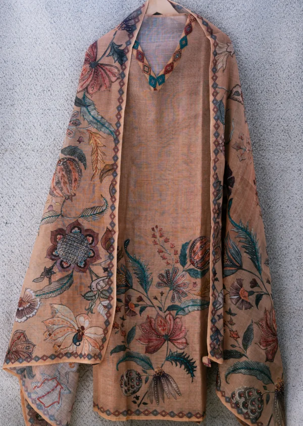 Maa N Mee Beige Kalamkari Style Printed Kurta Set - Image 2