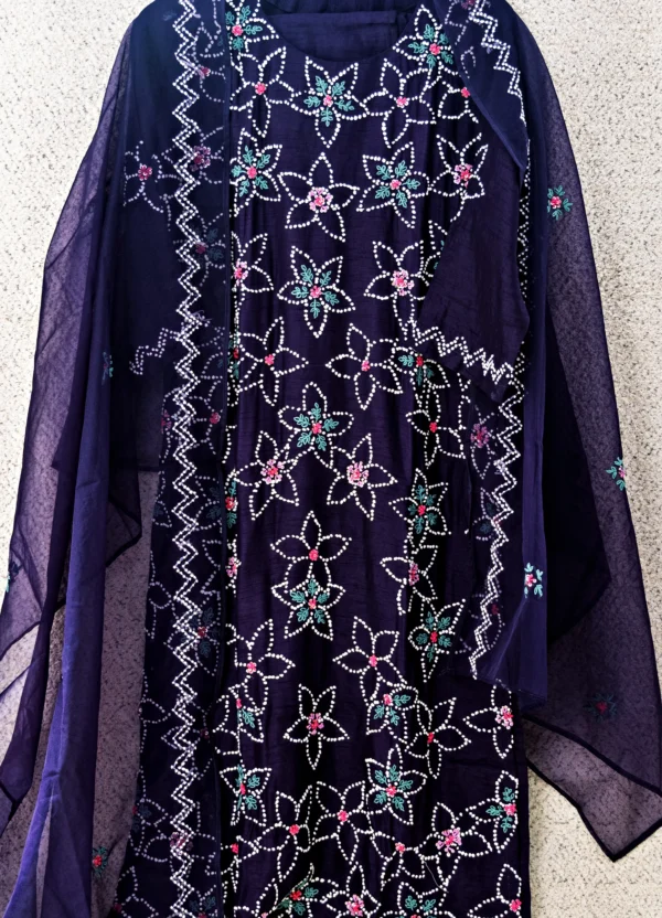 Maa N Mee Navy Blue Phulkari-Inspired Embroidered Kurta Set - Image 2