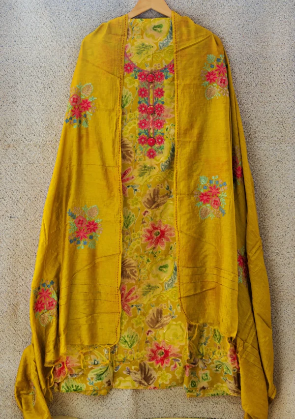 Maa N Mee Mustard Floral Print & Embroidered Kurta Set - Image 2