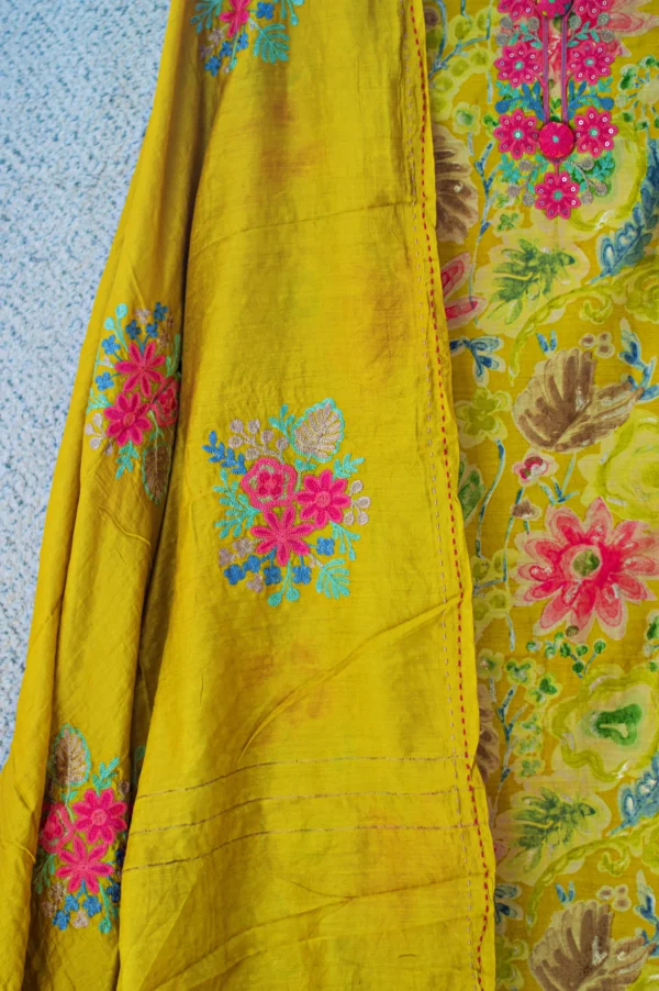 Maa N Mee Mustard Floral Print & Embroidered Kurta Set - Image 3