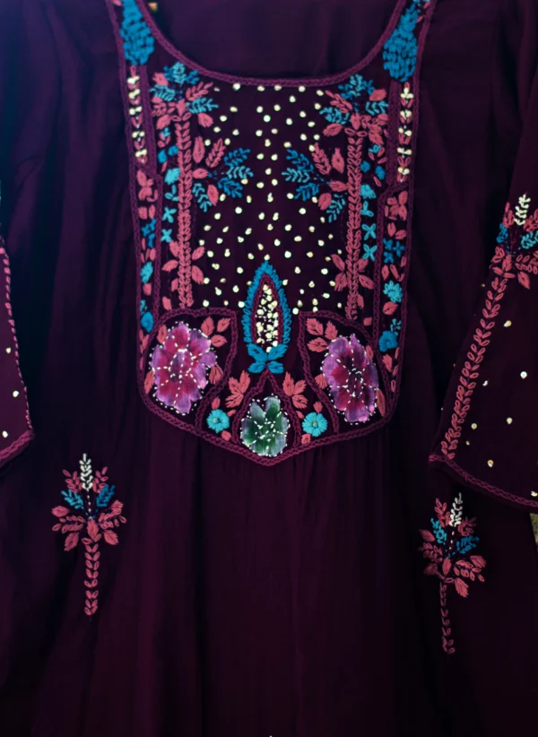 Maa N Mee Maroon Floral Embroidered Straight Kurti - Image 3