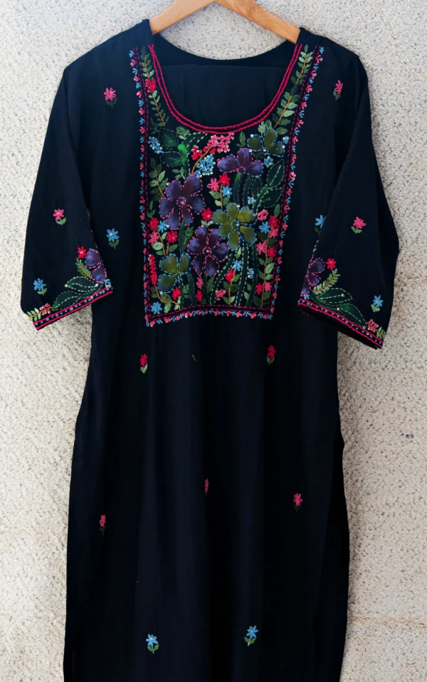 Maa N Mee Black Floral Yoke Embroidered Straight Kurti - Image 5