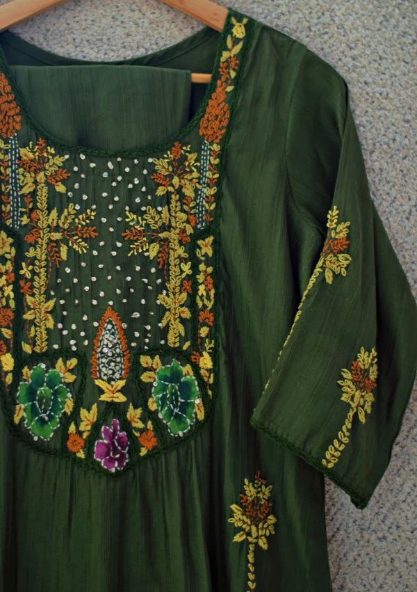 Maa N Mee Olive Green Artisanal Embroidered Kurta Set - Image 2