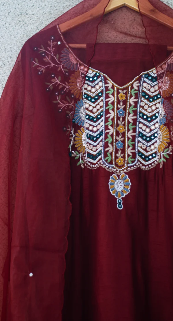 Maa N Mee Maroon Embroidered Kaftan-Style Kurti Set - Image 3
