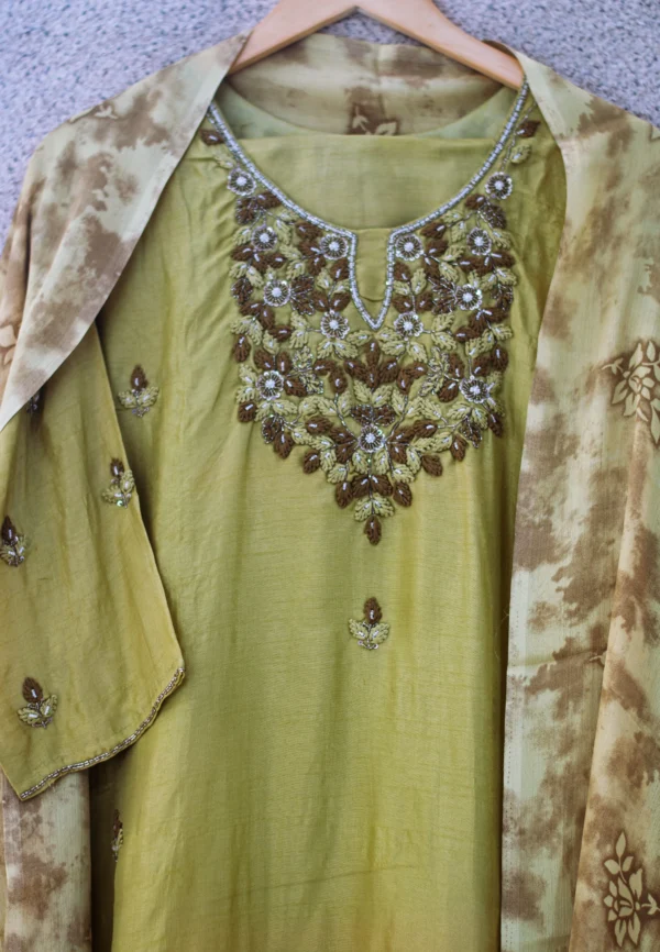 Maa N Mee Pista Green Embroidered Kurta Set - Image 3