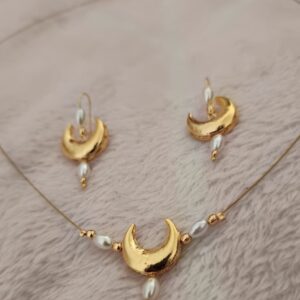 Moon Drop Pearl Jewellery Set